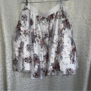 Torrid Skirt Womens Ivory Floral Layered Tulle A-Line, NWT, Plus size 5/6
